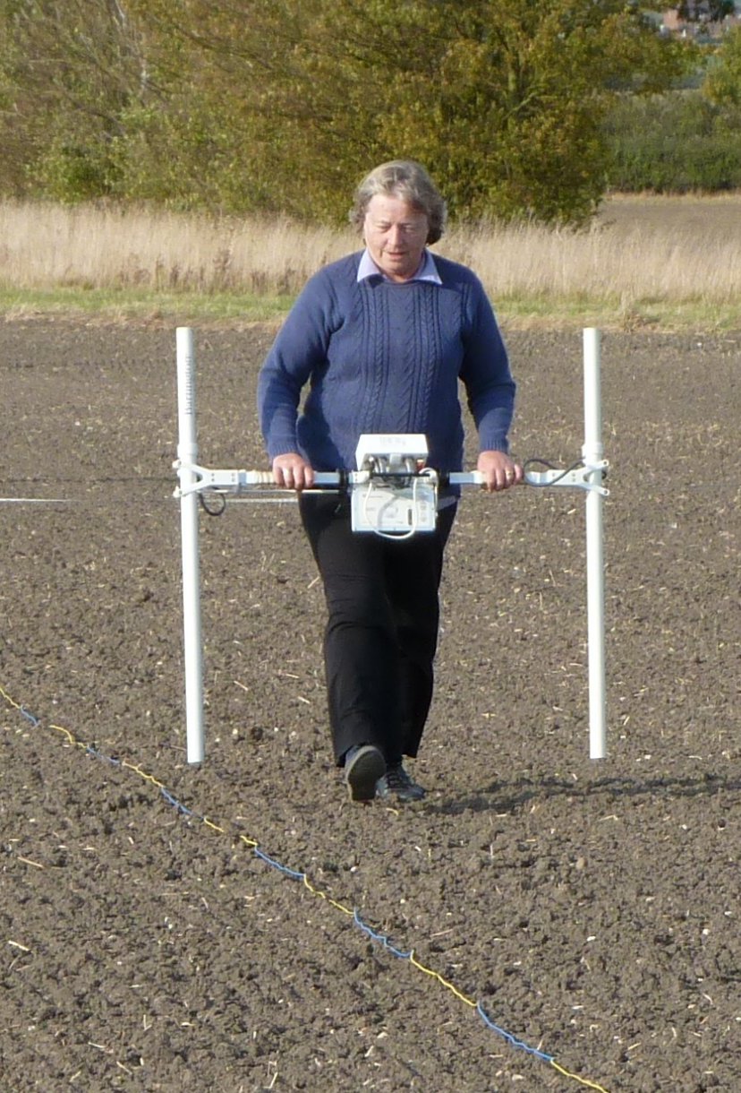 Mo with twin magnetometer